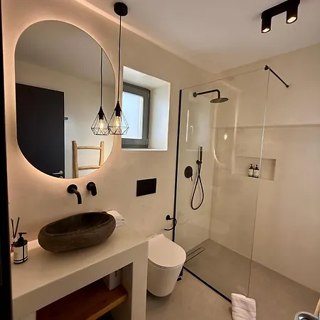 Faragas Hill Oasis Villa Angeriá