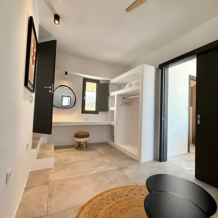 Faragas Hill Oasis Villa Angeriá