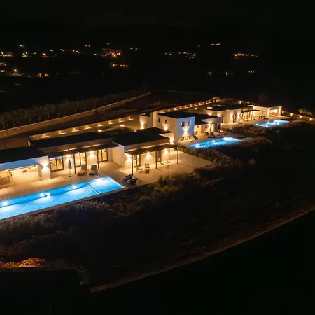 Faragas Hill Oasis ヴィラ