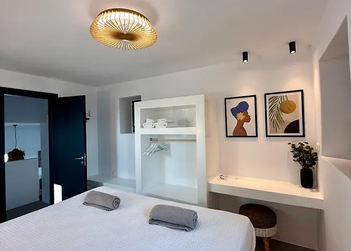 Faragas Hill Oasis ヴィラ Angairiá