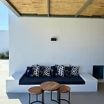 Faragas Hill Oasis Villa Angairiá