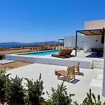 Faragas Hill Oasis Villa