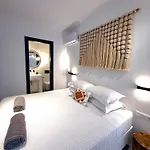 Faragas Hill Oasis *