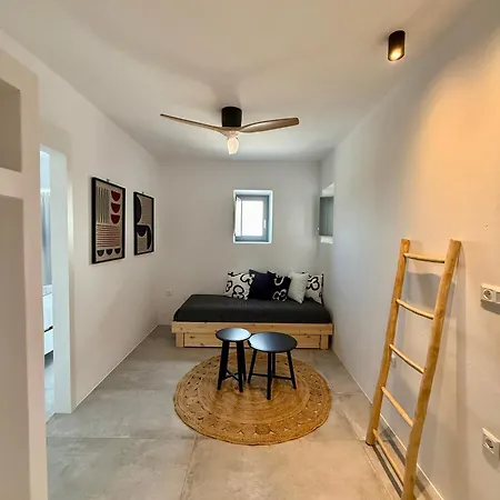 Faragas Hill Oasis בית נופש *