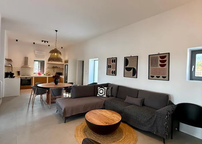 Faragas Hill Oasis Вилла Angairia