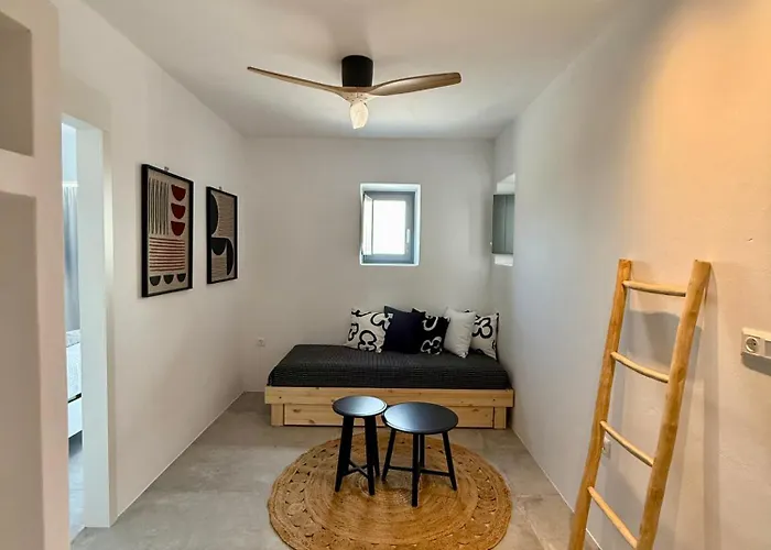 Faragas Hill Oasis Вилла *