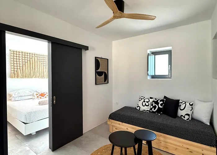 Faragas Hill Oasis Вилла *